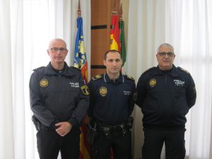 Ayuntamiento de Novelda Policías-4-Ayto-300x225 Nuevos cargos de mando en la Policía Local 