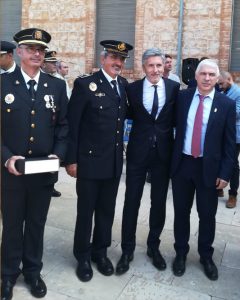 Ayuntamiento de Novelda Distinción-policía-03-ok-240x300 La Policía Local de Novelda recibe una Distinción Honorífica de la Generalitat Valenciana 
