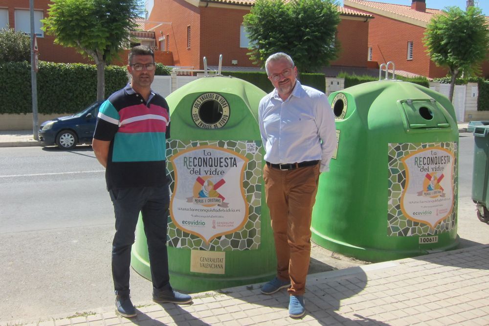 Ayuntamiento de Novelda Ecovidrio-ayto Servicios Públicos promueve campañas de reciclaje y limpieza durante las fiestas 