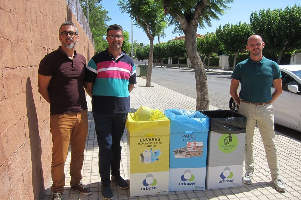 Ayuntamiento de Novelda Urbaser-ayto Servicios Públicos promueve campañas de reciclaje y limpieza durante las fiestas 