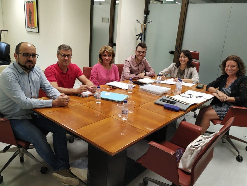 Ayuntamiento de Novelda Reunión-Dtora-Gnal-Patrimonio El alcalde se reúne con la directora general de Patrimonio 