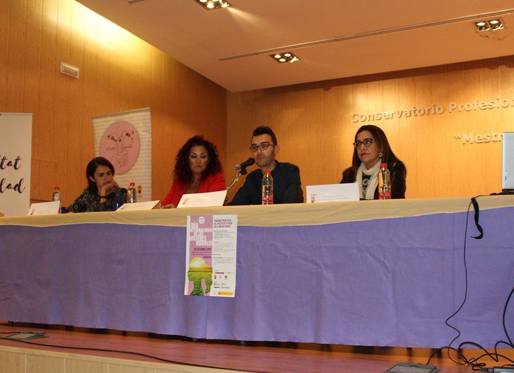 Ayuntamiento de Novelda MINI La Vall de la Igualtat commemora a Novelda el Dia Internacional de les Dones Rurals 