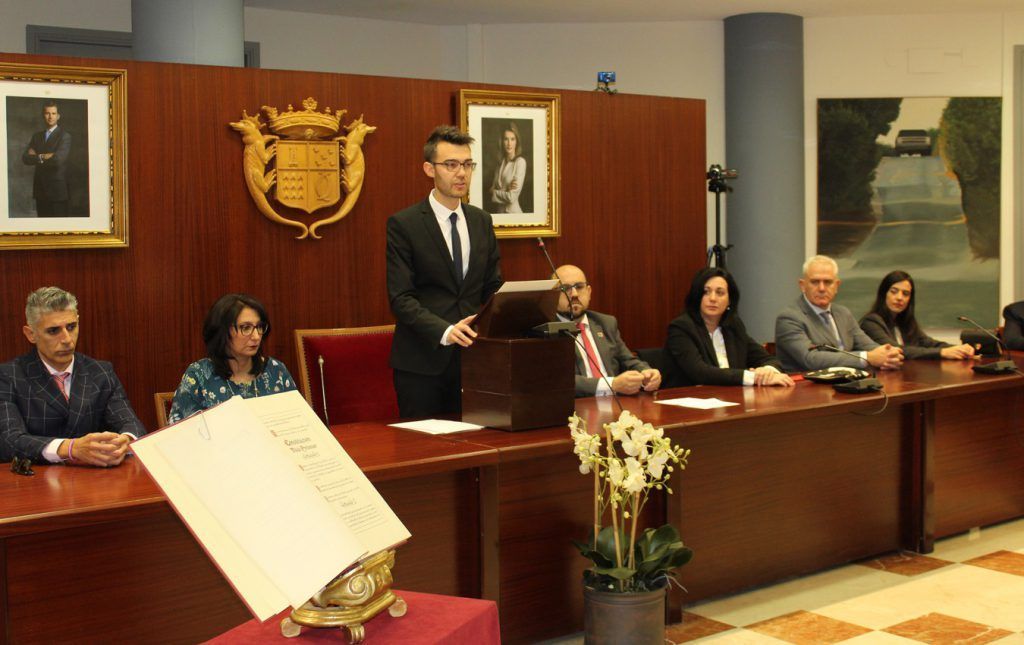 Ayuntamiento de Novelda 12-ayto-1-1024x645 El alcalde hace un llamamiento al “respeto y al consenso” en la celebración del Día de la Constitución 