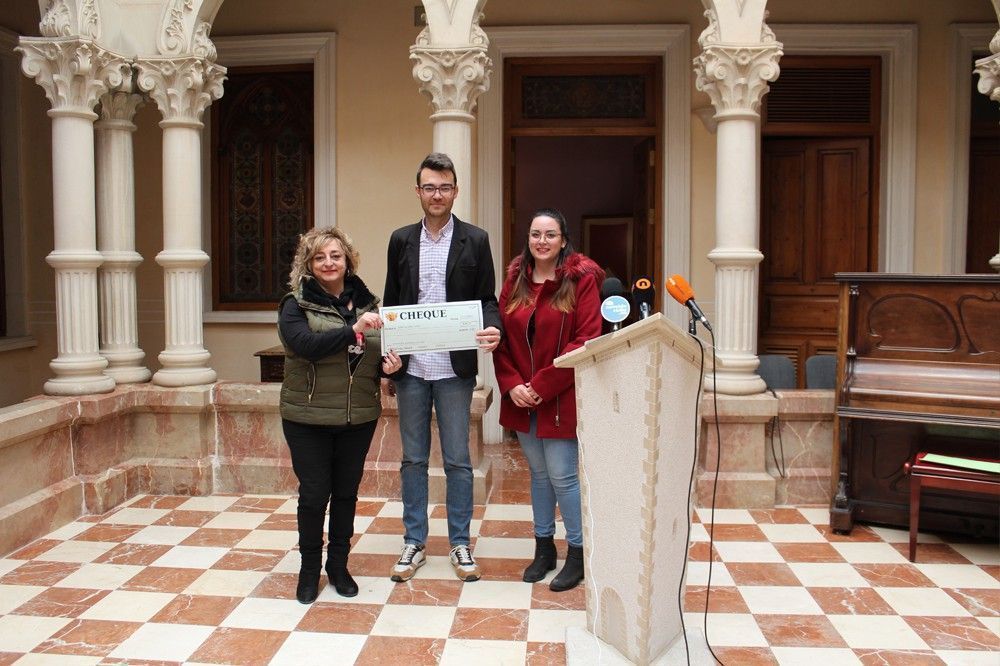 Ayuntamiento de Novelda Entrega-Cheques-5-Ayto El Ayuntamiento entrega los cheques de la subvención municipal a las asociaciones sociosanitarias 