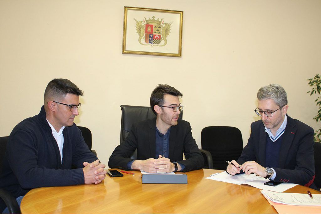 Ayuntamiento de Novelda visita-ayto-2-1024x683 El alcalde reclama la colaboración de conselleria para la ubicación de una zona logística en Novelda 