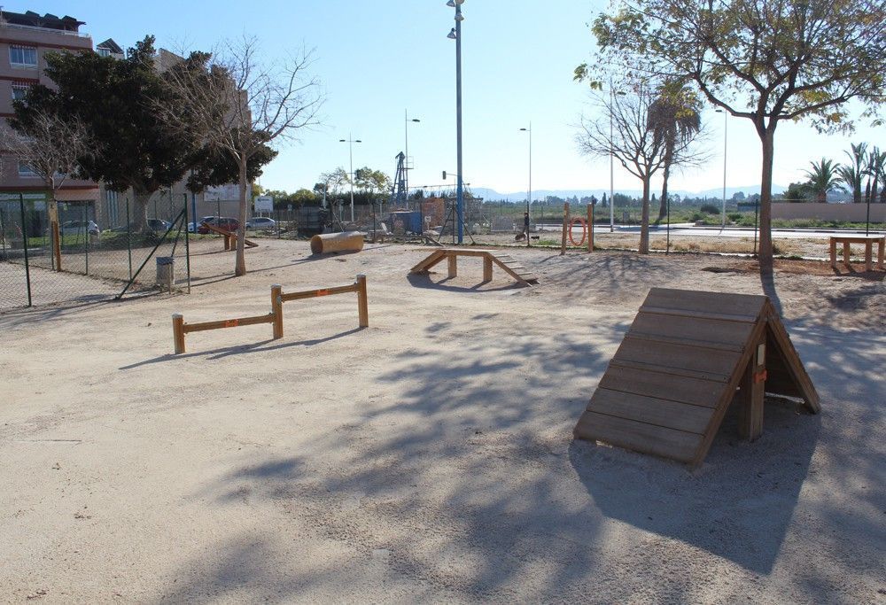 Ayuntamiento de Novelda 01-14 Mantenimiento realiza mejoras en el Parque Canino Municipal 