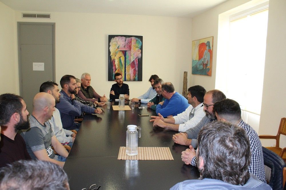 Ayuntamiento de Novelda 02-20 El alcalde se reúne con los comités de empresa de las plantas afectadas por el último ERE de Levantina 