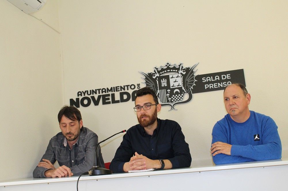 Ayuntamiento de Novelda 03-14 El alcalde se reúne con los comités de empresa de las plantas afectadas por el último ERE de Levantina 