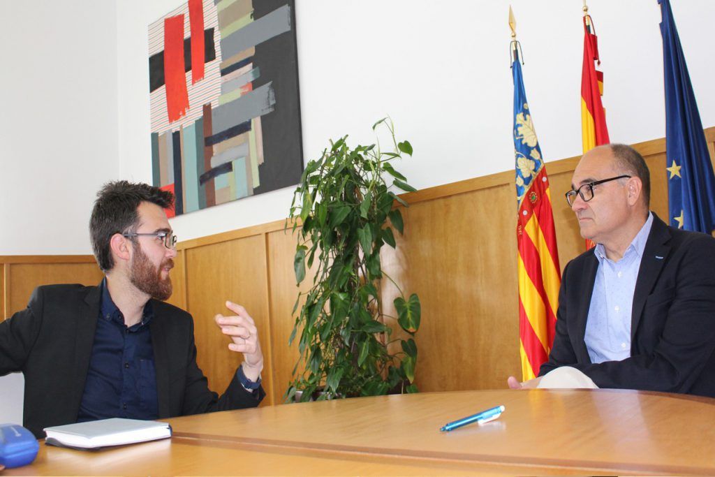 Ayuntamiento de Novelda 02-7-1024x683 L'Ajuntament recupera la col·laboració amb la Universitat d'Alacant 