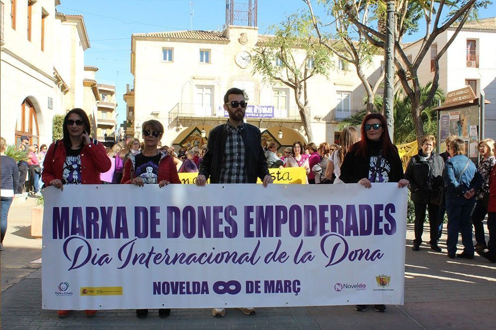 Ayuntamiento de Novelda 09 Novelda reivindica la igualtat real i efectiva per a les dones 