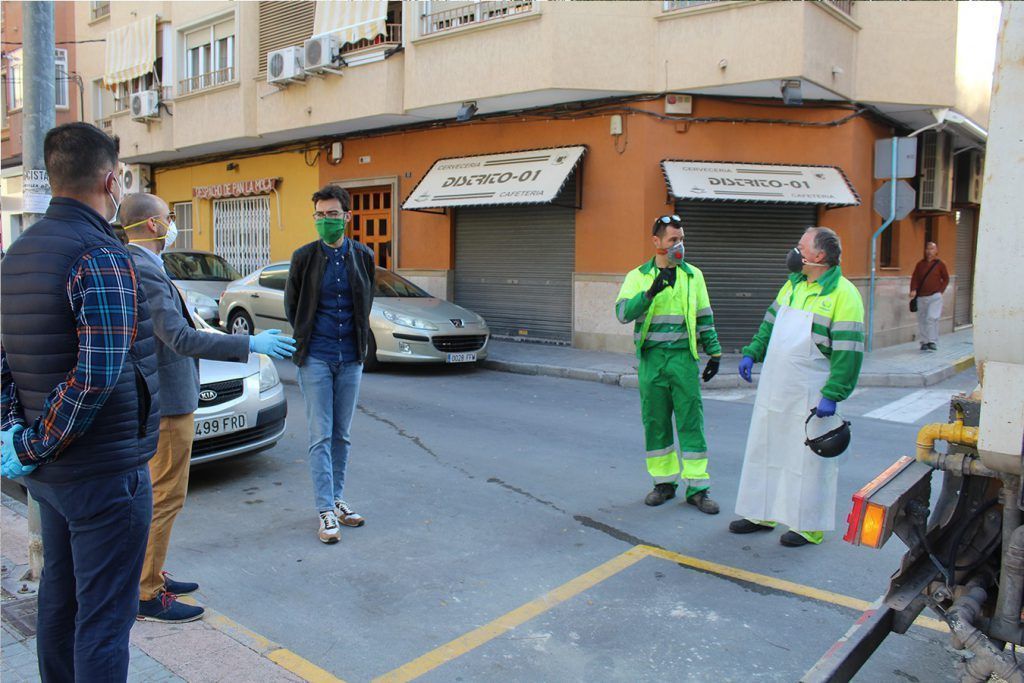 Ayuntamiento de Novelda 02-8-1024x683 L'alcalde trasllada el seu agraïment al servei de neteja viària 