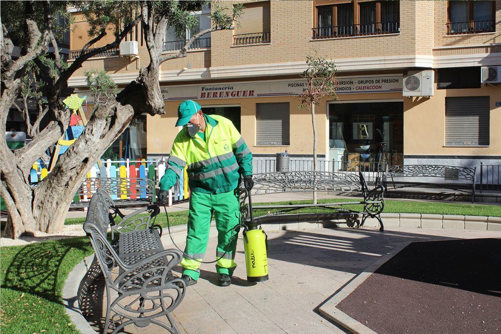 Ayuntamiento de Novelda 12-1024x683 L'alcalde trasllada el seu agraïment al servei de neteja viària 