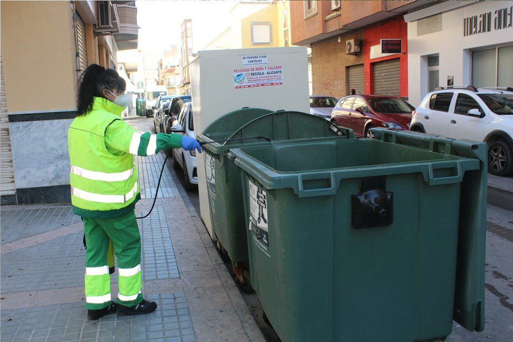 Ayuntamiento de Novelda 13-1024x683 L'alcalde trasllada el seu agraïment al servei de neteja viària 