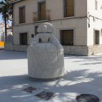 Ayuntamiento de Novelda 03-10-150x150 La escultura de una Menina de grandes dimensiones adorna ya  la futura Plaza Piedra Bateig en La Estación 