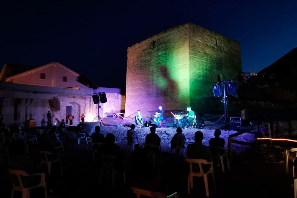 Ayuntamiento de Novelda 01-2 Música para inaugurar el nuevo espacio cultural “Castell de La Mola” 