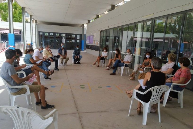 Ayuntamiento de Novelda 03-6 Educación coordina con los centros educativos el protocolo anti-Covid 
