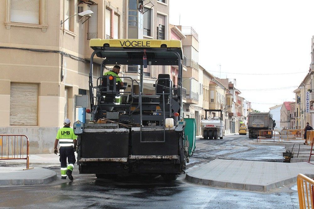 Ayuntamiento de Novelda 03-9 Avancen les obres de millora en Travessia i s'inicien actuacions en el barri de la Garrova 