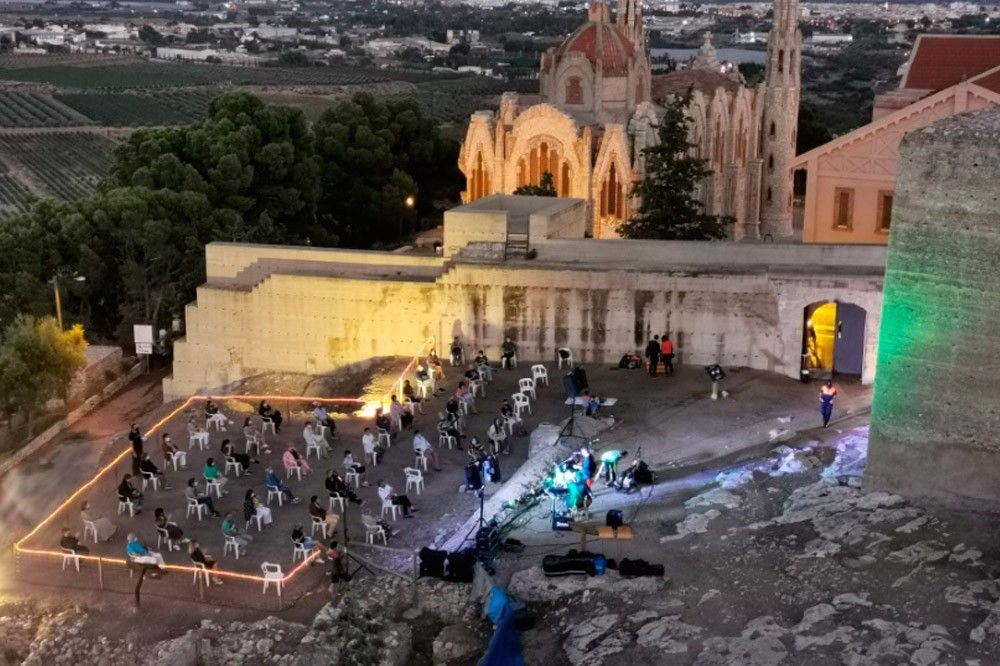 Ayuntamiento de Novelda 04-1 Música para inaugurar el nuevo espacio cultural “Castell de La Mola” 