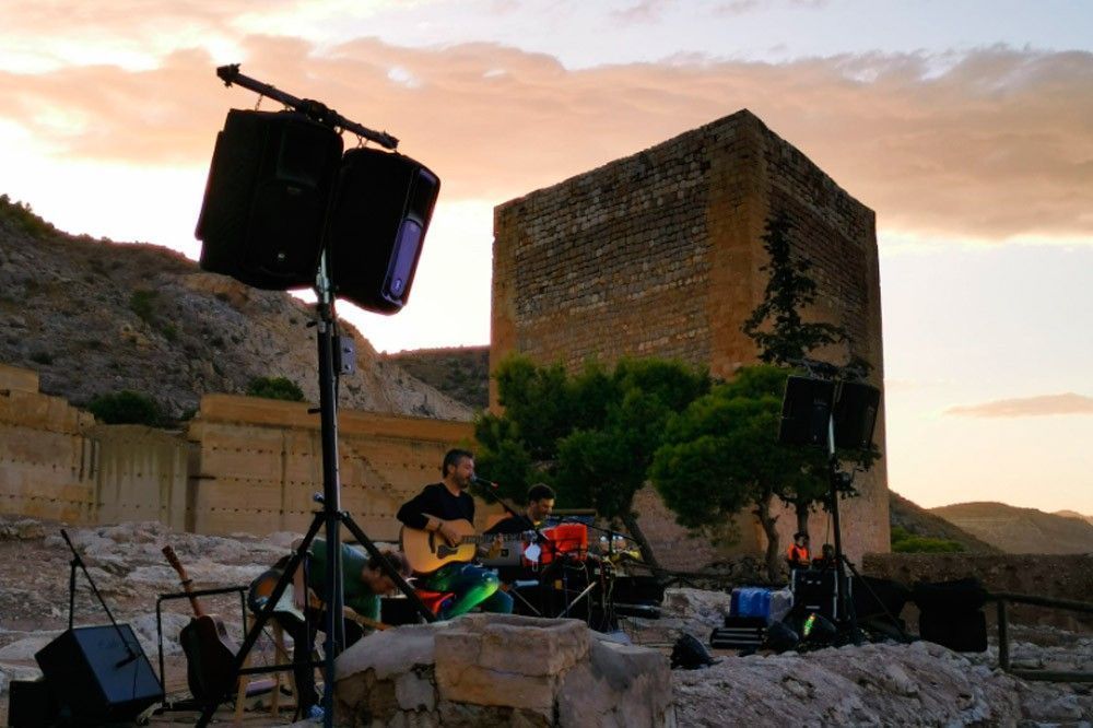 Ayuntamiento de Novelda 05 Música para inaugurar el nuevo espacio cultural “Castell de La Mola” 