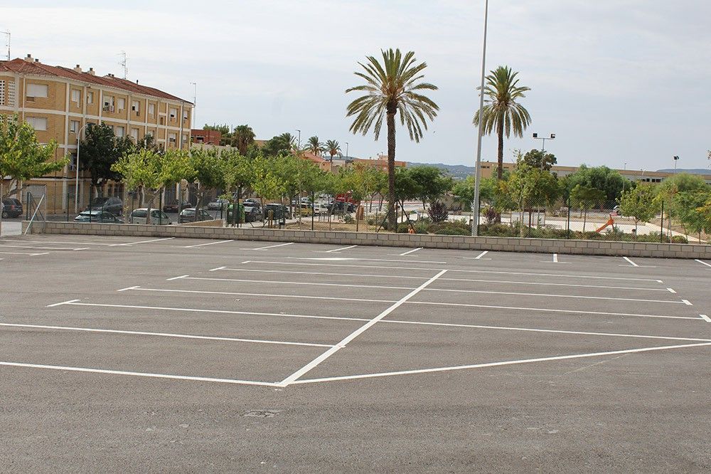 Ayuntamiento de Novelda 06-6 Finalitzen les obres de millora i modernització del polígon de Santa Fe 