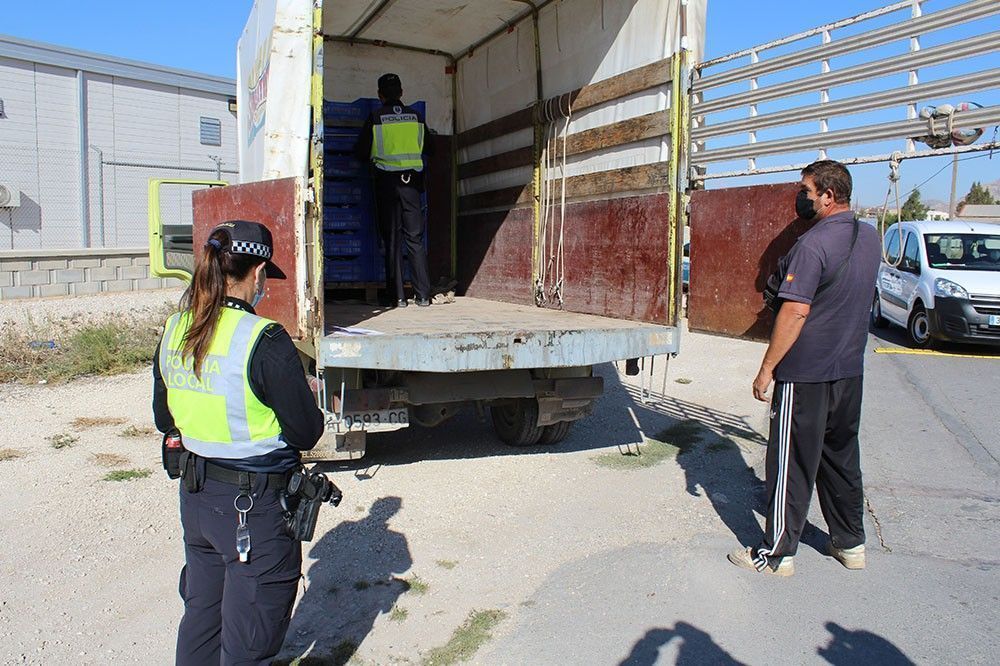 Ayuntamiento de Novelda 07-1 La Policía Local intensifica la vigilancia rural con el inicio de la campaña de uva de mesa 