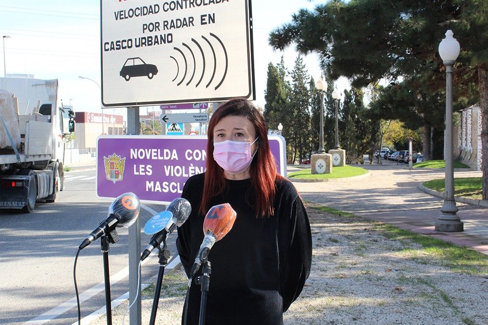 Ayuntamiento de Novelda 01-13 Senyalització viària contra  la violència masclista 