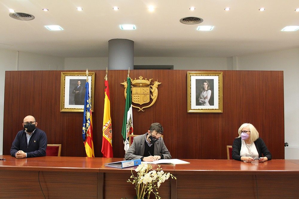 Ayuntamiento de Novelda 02-21 L'equip de govern tanca acords amb Guanyar i Compromís per a l'aprovació del pressupost 