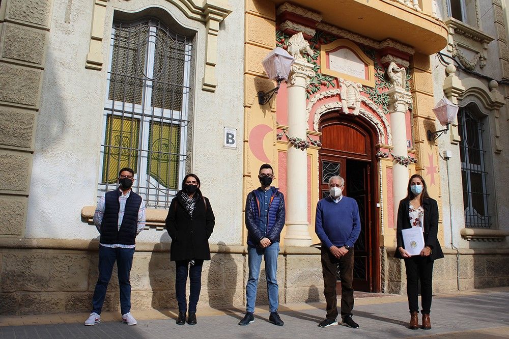 Ayuntamiento de Novelda 03-10 Els Moros i Cristians de Novelda aconsegueixen la declaració de Festa d'Interès Turístic 