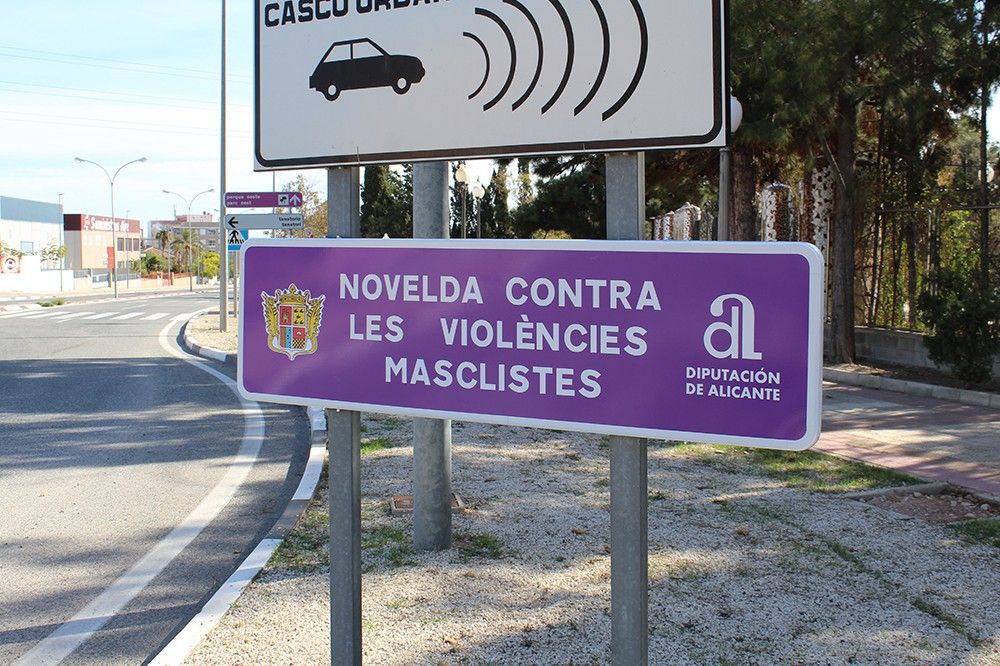 Ayuntamiento de Novelda 03-5 Senyalització viària contra  la violència masclista 