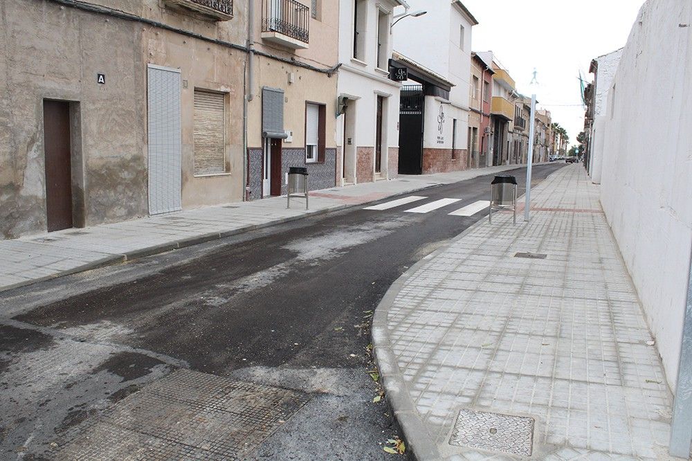 Ayuntamiento de Novelda 06-1 Se reabren al tráfico las calles Travessia, Sentenero y Sargento Navarro 
