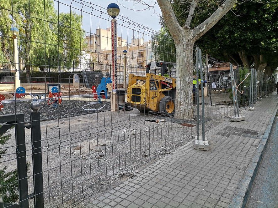 Ayuntamiento de Novelda 03-1 Se inician las obras de remodelación del parque Félix Rodríguez de la Fuente 