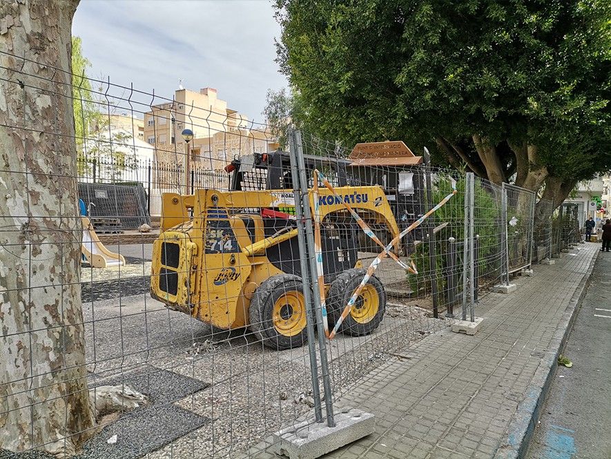 Ayuntamiento de Novelda 04 S'inicien les obres de remodelació del parc Félix Rodríguez de la Fuente 