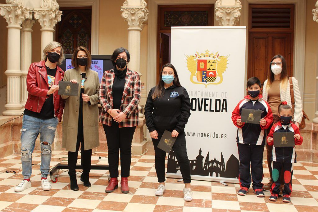 Ayuntamiento de Novelda 06-1-1024x683 El concurso de decoración de mascarillas de Carnaval ya tiene ganadores 
