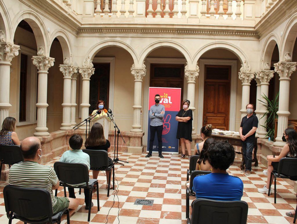 Ayuntamiento de Novelda 01-26-1024x773 Ana Berenguer, Mario Lozano i María Martínez s'alcen amb el XV Concurs de Literatura Pascual García 