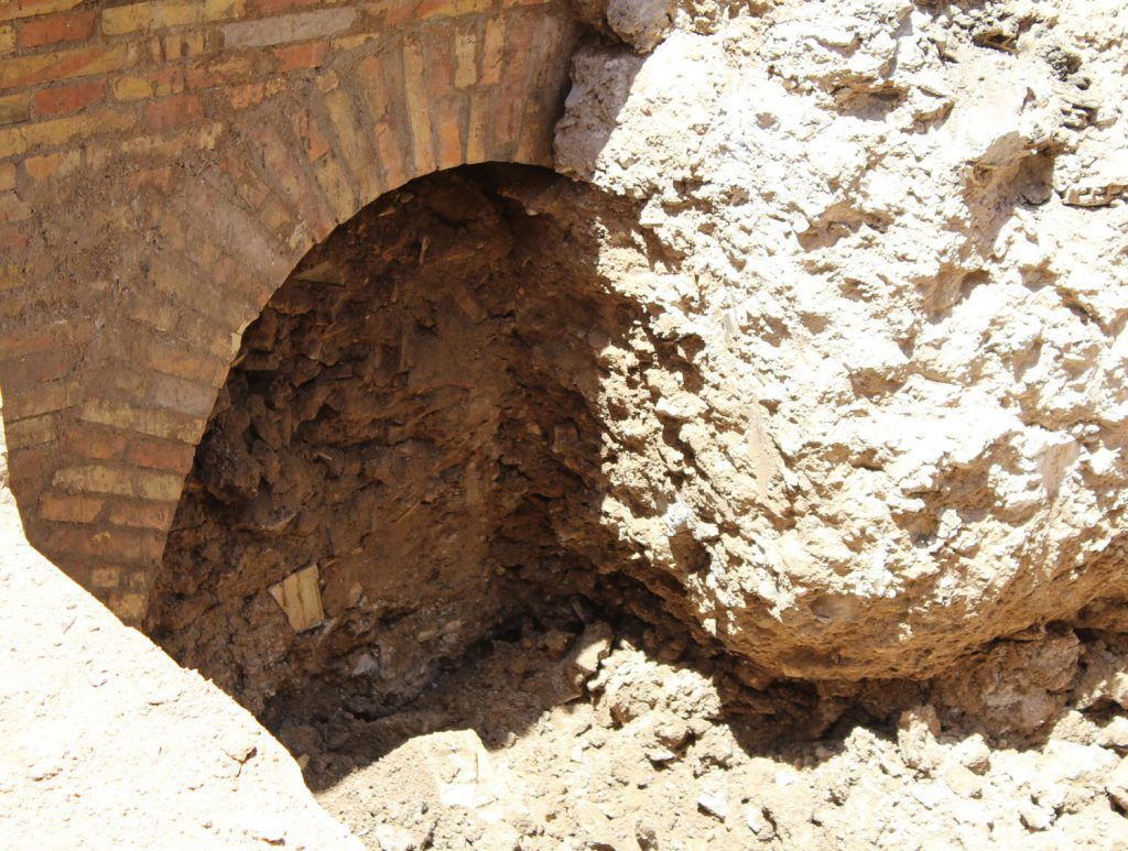Ayuntamiento de Novelda 13-1024x773 La Consellera de Qualitat Democràtica visita les excavacions d'un dels refugis antiaeris de Novelda 