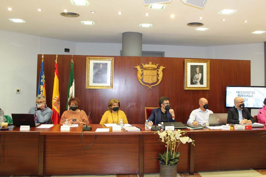 Ayuntamiento de Novelda presu-06-1024x683 El ple aprova el pressupost municipal per a 2022 