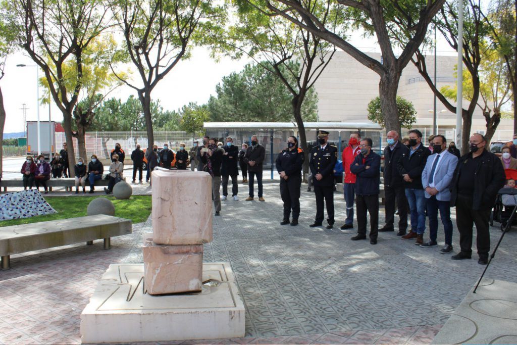 Ayuntamiento de Novelda 05-10-1024x683 Un monòlit en memòria de les víctimes de la Covid i en reconeixement als qui van lluitar contra la pandèmia 