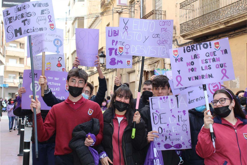 Ayuntamiento de Novelda 08-2-1024x682 Novelda es manifesta per l'apoderament de les dones 