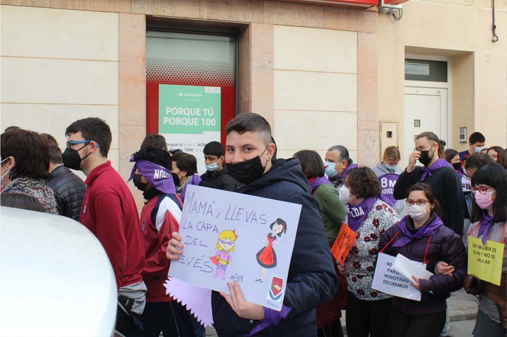 Ayuntamiento de Novelda 21-1024x682 Novelda es manifesta per l'apoderament de les dones 