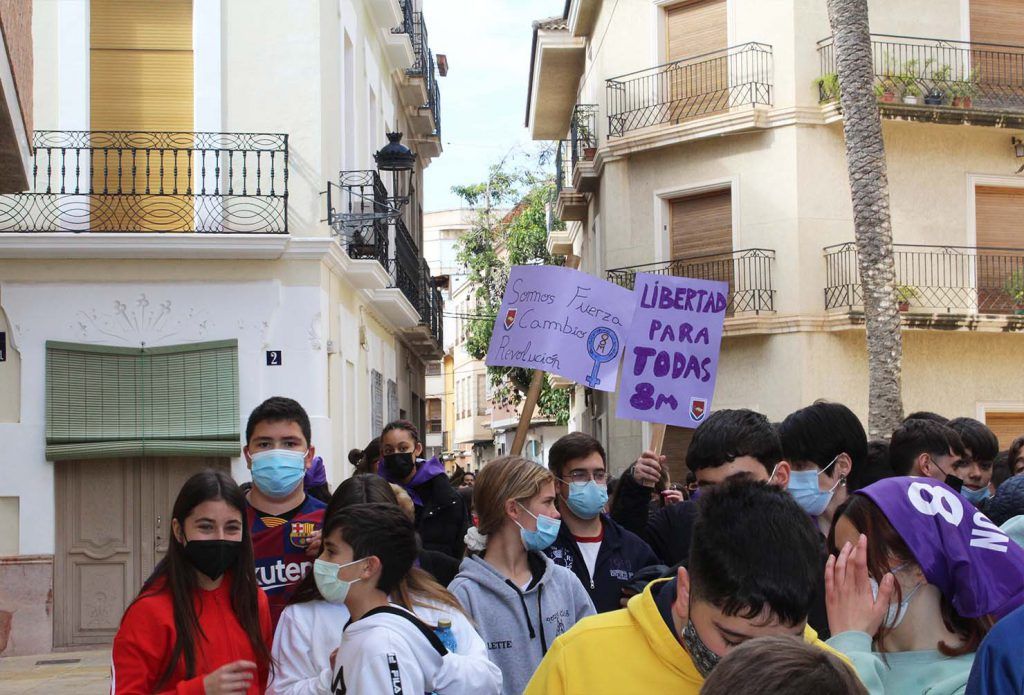 Ayuntamiento de Novelda 28-1024x695 Novelda es manifesta per l'apoderament de les dones 