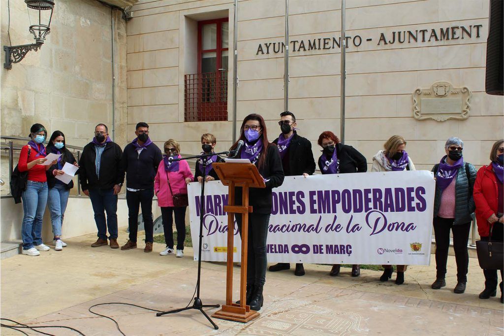 Ayuntamiento de Novelda 30-1024x682 Novelda es manifesta per l'apoderament de les dones 