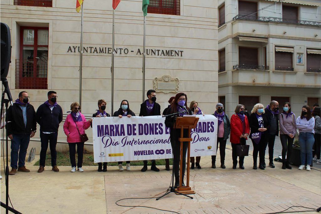 Ayuntamiento de Novelda 31-1024x682 Novelda se manifiesta por el empoderamiento de las mujeres 