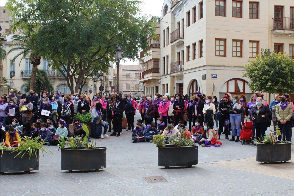Ayuntamiento de Novelda 34-1024x682 Novelda es manifesta per l'apoderament de les dones 