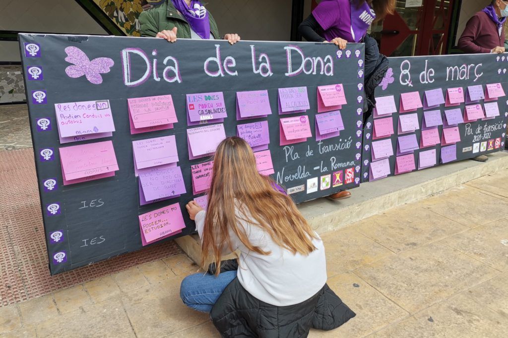 Ayuntamiento de Novelda 55-1-1024x683 Novelda es manifesta per l'apoderament de les dones 