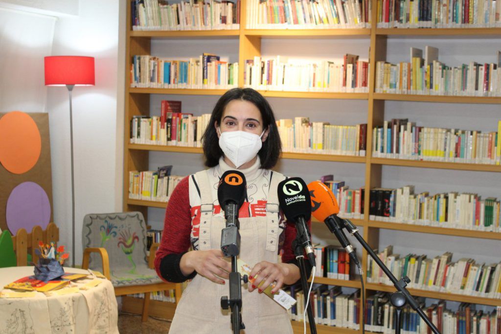 Ayuntamiento de Novelda 03-11-1024x683 La Biblioteca Municipal presenta la campanya de foment de la lectura 
