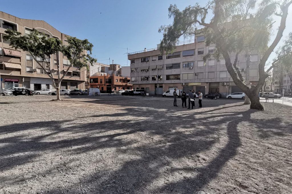 Ayuntamiento de Novelda 02-parque-parking-damasquinos-1024x683 S'habilita temporalment l'antic solar de Damasquinos com a zona d'estacionament 
