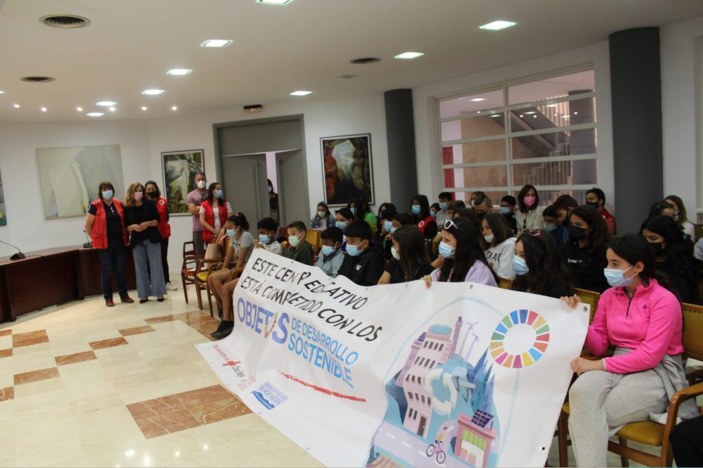Ayuntamiento de Novelda 02-visita-ceip-jorge-juan-1024x683 Alumnado del  CEIP Jorge Juan presenta propuestas para una ciudad más inclusiva, segura y sostenible 