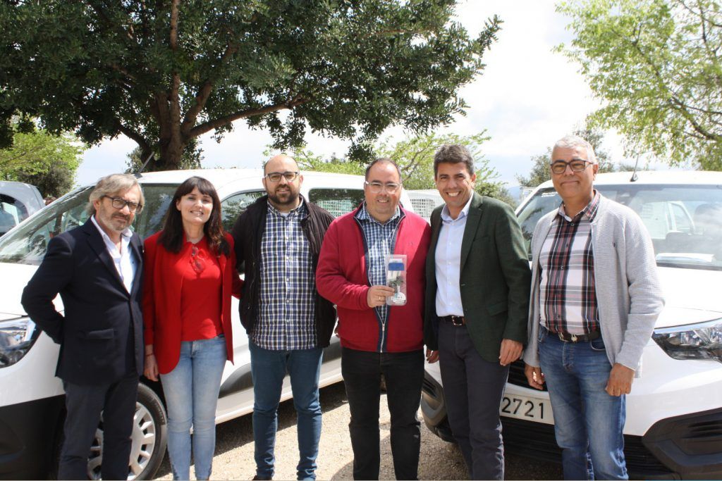 Ayuntamiento de Novelda 03-vehículos-diputación-1024x683 Novelda recibe dos vehículos eléctricos donados por la Diputación Provincial 