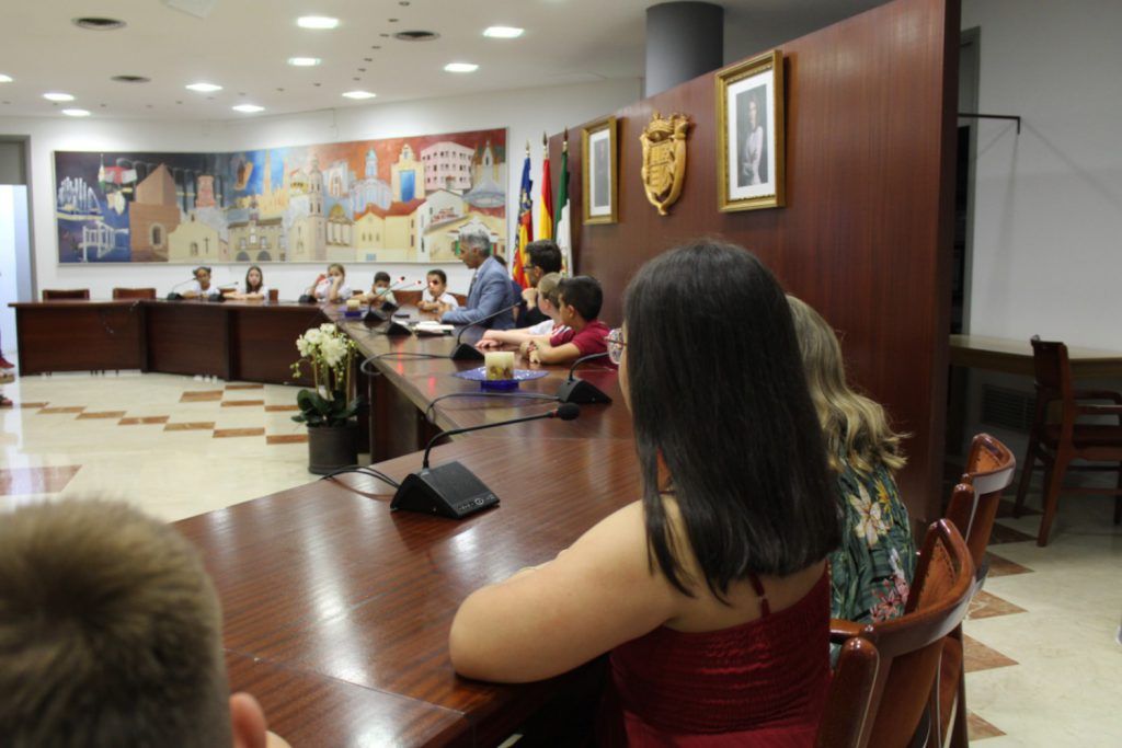 Ayuntamiento de Novelda 07-Consejo-de-los-niños-1024x683 El salón de Plenos acoge la primera sesión del Consejo Municipal de los Niños y las Niñas 