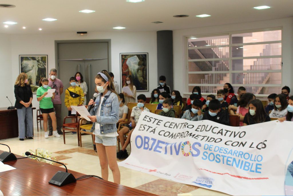Ayuntamiento de Novelda 07-visita-ceip-jorge-juan-1024x683 Alumnado del  CEIP Jorge Juan presenta propuestas para una ciudad más inclusiva, segura y sostenible 